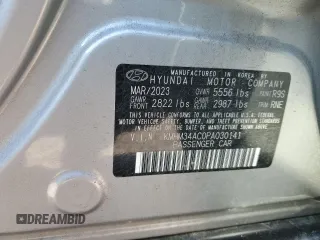 2023 Hyundai Ioniq 6 Preferred z VIN KMHM34AC0PA030141, wystawiony jako Copart lot #57694704 z przebiegiem 7051 mil mil oraz Szkoda całkowita • Salvage title. Historia ofert i sprzedaży dostępna na DreamBid. Obrazek 12.