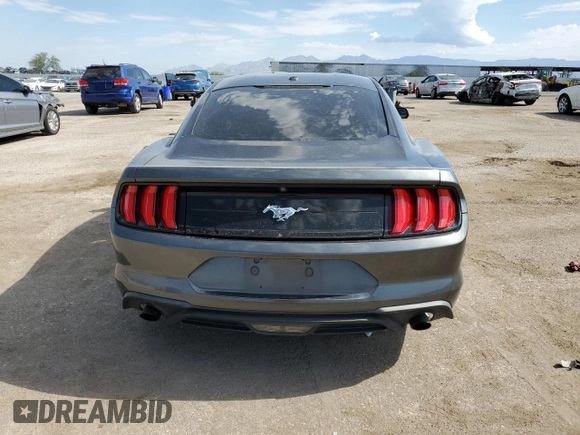 2019 Ford Mustang EcoBoost z VIN 1FA6P8TH9K5178295, wystawiony jako Copart lot #62663725 z przebiegiem 81 814 mil mil oraz Szkoda całkowita • Salvage title. Historia ofert i sprzedaży dostępna na DreamBid. Obrazek 6.