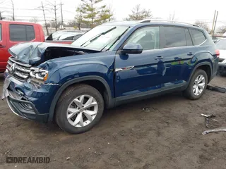 2018 Volkswagen Atlas 3.6L V6 SE with VIN 1V2KR2CA9JC569104, listed as a IAAI auction lot 41677640 with 53,360 mi miles. Bid and sale history available at carsss.com. Image 18.