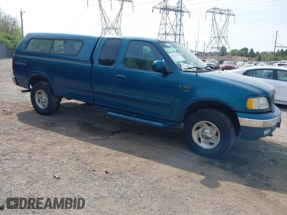 2000 Ford F-150 XL with VIN 1FTRX18W2YNC19493, listed as a IAAI auction lot 42127210 with 115,052 mi miles. Bid and sale history available at carsss.com. Image 1.