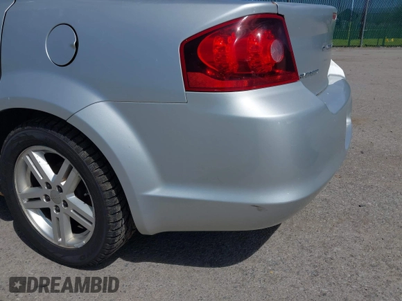 2012 Dodge Avenger SXT with VIN 1C3CDZCB4CN272422, listed as a IAAI auction lot 42122832 with 160,331 mi miles and . Bid and sale history available at carsss.com. Image 6.