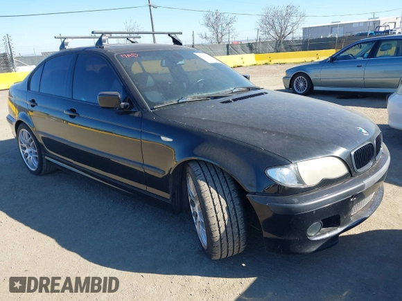 2005 BMW 3 Series 330i with VIN WBAEV53445KM41495, listed as a IAAI auction lot 41659065 with 164,868 mi miles. Bid and sale history available at carsss.com. Image 1.