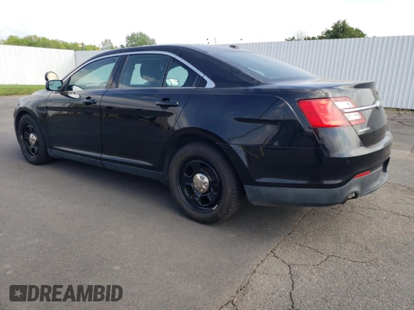 2013 Ford Police Interceptor с VIN 1FAHP2MK0DG201812, выставлен на аукционе Copart как лот 56649705 с пробегом 120 914 миль миль и Чистый • Clean title. История ставок и продаж доступна на DreamBid. Изображение 2.