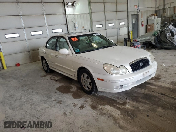 2002 Hyundai Sonata with VIN KMHWF25HX2A716609, listed as a Copart auction lot 78454424 with 283,736 mi miles and Clean Title. Bid and sale history available at carsss.com. Image 4.