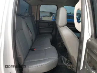 2020 Ram 1500 Tradesman z VIN 1C6RR6FG5LS149637, wystawiony jako Copart lot #55335625 z przebiegiem 79 445 mil mil oraz Szkoda całkowita • Salvage title. Historia ofert i sprzedaży dostępna na DreamBid. Obrazek 10.