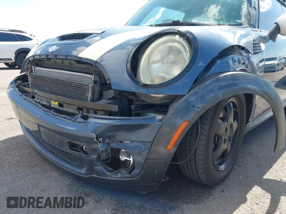 2010 MINI Hardtop with VIN WMWMF3C52ATZ25692, listed as a IAAI auction lot 42228774 with 137,827 mi miles and . Bid and sale history available at DreamBid. Image 6.