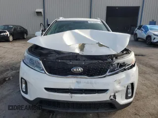 2015 Kia Sorento EX z VIN 5XYKU4A74FG638111, wystawiony jako Copart lot #59790905 z przebiegiem 81 056 mil mil oraz Szkoda całkowita • Salvage title. Historia ofert i sprzedaży dostępna na DreamBid. Obrazek 5.