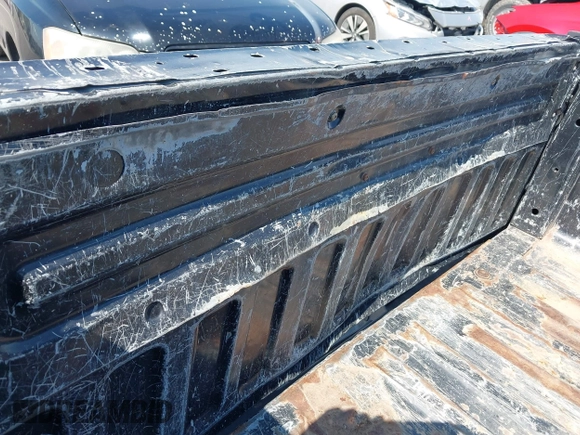2013 Ford F-150 XL с VIN 1FTFX1EF8DFD03524, выставлен на аукционе IAAI как лот 42505863 с пробегом 241 860 миль миль и . История ставок и продаж доступна на DreamBid. Изображение 19.