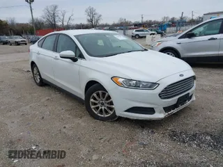 2015 Ford Fusion S with VIN 3FA6P0G71FR242707, listed as a IAAI auction lot 41955101 with 235,544 mi miles. Bid and sale history available at carsss.com. Image 1.