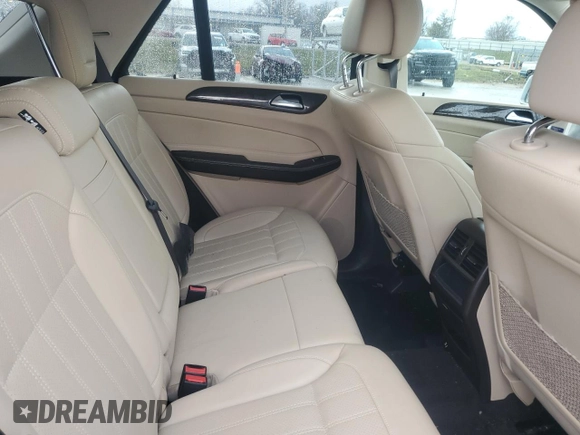 2019 Mercedes-Benz GLE 400 z VIN 4JGDA5GB1KB215389, wystawiony jako Copart lot #85123804 z przebiegiem 32 055 mil mil oraz Szkoda całkowita • Salvage title. Historia ofert i sprzedaży dostępna na DreamBid. Obrazek 11.