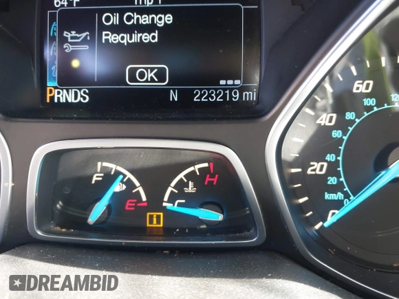 2016 Ford Escape SE z VIN 1FMCU0G79GUC44846, wystawiony jako IAAI lot #41974793 z przebiegiem 223 219 mil mil oraz . Historia ofert i sprzedaży dostępna na DreamBid. Obrazek 7.