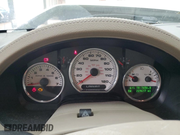 2007 Ford F-150 XLT z VIN 1FTPW12V17FA34578, wystawiony jako Copart lot #52504705 z przebiegiem 229 617 mil mil oraz Szkoda całkowita • Salvage title. Historia ofert i sprzedaży dostępna na DreamBid. Obrazek 9.