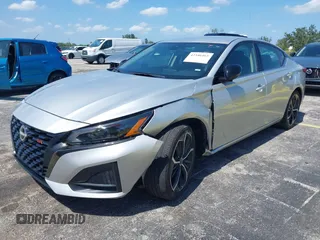 2024 Nissan Altima SR z VIN 1N4BL4CVXRN362258, wystawiony jako IAAI lot #42346465 z przebiegiem 40 265 mil mil oraz . Historia ofert i sprzedaży dostępna na DreamBid. Obrazek 17.