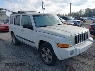 2007 Jeep Commander Sport с VIN 1J8HG48P07C635552, выставлен на аукционе IAAI как лот 40533340 с пробегом Не указан миль и . История ставок и продаж доступна на DreamBid. Изображение 1.