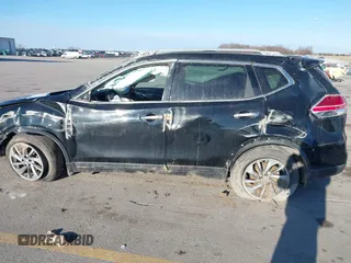 2015 Nissan Rogue SL z VIN 5N1AT2MV1FC799187, wystawiony jako IAAI lot #41877140 z przebiegiem 126 966 mil mil oraz . Historia ofert i sprzedaży dostępna na DreamBid. Obrazek 14.