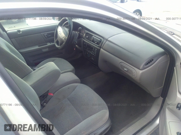 2000 Ford Taurus SES with VIN 1FAFP55U9YA122270, listed as a IAAI auction lot 30771196 with 136,621 mi miles and . Bid and sale history available at DreamBid. Image 5.