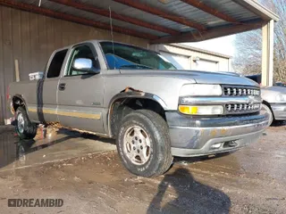 2001 Chevrolet Silverado 1500 LS with VIN 1GCEK19T31E158582, listed as a IAAI auction lot 41149182 with 232,295 mi miles. Bid and sale history available at carsss.com. Image 1.