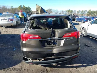 2014 Acura RDX Tech Pkg with VIN 5J8TB4H58EL021376, listed as a IAAI auction lot 41304197 with 189,378 mi miles. Bid and sale history available at carsss.com. Image 15.