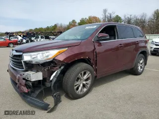2015 Toyota Highlander LE with VIN 5TDBKRFH1FS108251, listed as a Copart auction lot 51426365 with 97,381 mi miles and Salvage Title. Bid and sale history available at carsss.com. Image 1.