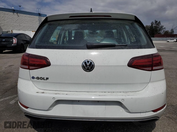 2019 Volkswagen Golf SEL Premium z VIN WVWPR7AU6KW913862, wystawiony jako Copart lot #54744685 z przebiegiem 21 610 mil mil oraz Szkoda całkowita • Salvage title. Historia ofert i sprzedaży dostępna na DreamBid. Obrazek 6.
