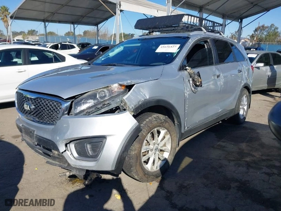 2017 Kia Sorento LX with VIN 5XYPGDA36HG235972, listed as a IAAI auction lot 41656427 with 129,623 mi miles. Bid and sale history available at carsss.com. Image 2.