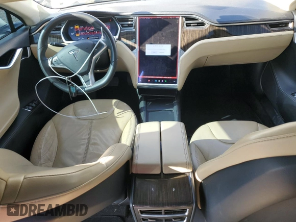 2013 Tesla Model S с VIN 5YJSA1CG2DFP25370, выставлен на аукционе Copart как лот 64003825 с пробегом 85 656 миль миль и Списание • Salvage title. История ставок и продаж доступна на DreamBid. Изображение 8.