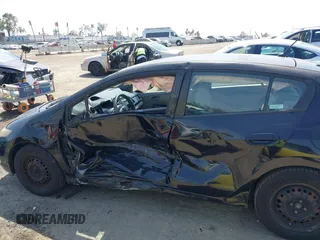 2010 Honda Insight LX with VIN JHMZE2H50AS014165, listed as a IAAI auction lot 42381535 with 169,032 mi miles and . Bid and sale history available at DreamBid. Image 6.
