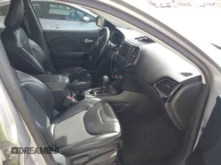 2019 Jeep Cherokee Latitude Plus с VIN 1C4PJMLB9KD375266, выставлен на аукционе IAAI как лот 41717636 с пробегом 69 415 миль миль и . История ставок и продаж доступна на DreamBid. Изображение 5.