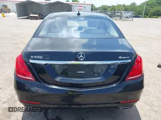 2016 Mercedes-Benz S 550 z VIN WDDUG8FB6GA235985, wystawiony jako IAAI lot #42389803 z przebiegiem 49 141 mil mil oraz . Historia ofert i sprzedaży dostępna na DreamBid. Obrazek 16.