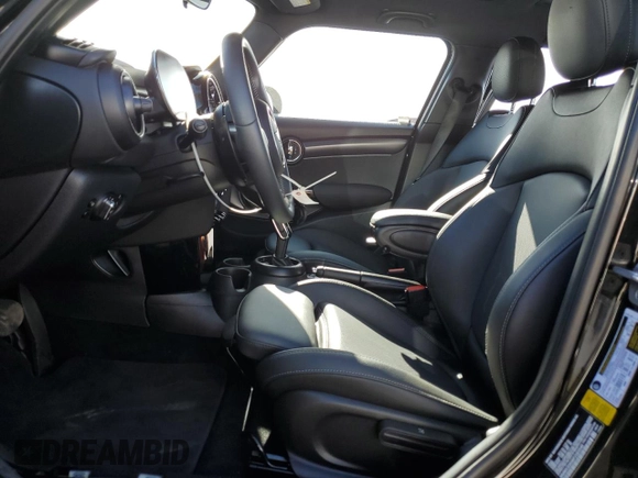 2023 MINI Hardtop 4 Door Cooper S with VIN WMW53DK06P2S83548, listed as a Copart auction lot 45999985 with 31,697 mi miles and Salvage title. Bid and sale history available at DreamBid. Image 7.