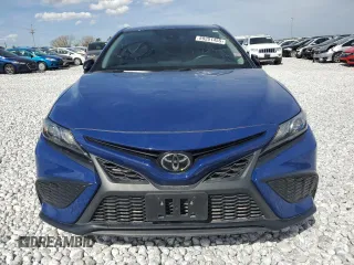 2023 Toyota Camry SE z VIN 4T1T11BK1PU093205, wystawiony jako Copart lot #89201455 z przebiegiem 47 583 mil mil oraz Szkoda całkowita • Salvage title. Historia ofert i sprzedaży dostępna na DreamBid. Obrazek 5.