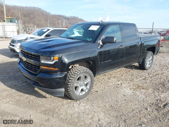 2018 Chevrolet Silverado 1500 Custom with VIN 3GCUKPEC0JG323078, listed as a IAAI auction lot 41752044 with 101,041 mi miles. Bid and sale history available at carsss.com. Image 2.