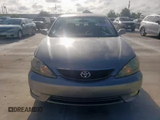 2006 Toyota Camry STD z VIN 4T1BE32K76U660821, wystawiony jako Copart lot #58806275 z przebiegiem 187 990 mil mil oraz Szkoda całkowita • Salvage title. Historia ofert i sprzedaży dostępna na DreamBid. Obrazek 5.