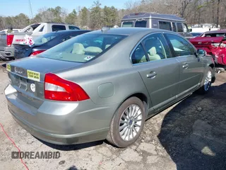 2007 Volvo S80 I6 with VIN YV1AS982371045182, listed as a IAAI auction lot 41662764 with 149,071 mi miles. Bid and sale history available at carsss.com. Image 4.