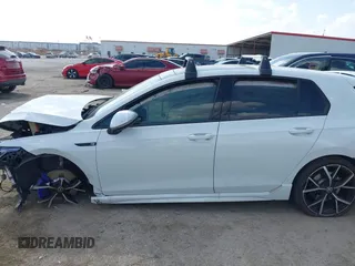 2024 Volkswagen Golf z VIN WVWEB7CD3RW120585, wystawiony jako IAAI lot #41885117 z przebiegiem Nie podano mil oraz . Historia ofert i sprzedaży dostępna na DreamBid. Obrazek 13.