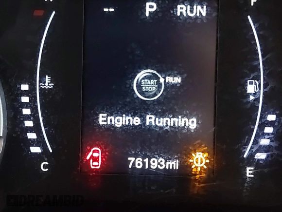 2018 Jeep Renegade Latitude with VIN ZACCJABB5JPJ26670, listed as a IAAI auction lot 41916152 with 76,193 mi miles. Bid and sale history available at carsss.com. Image 16.