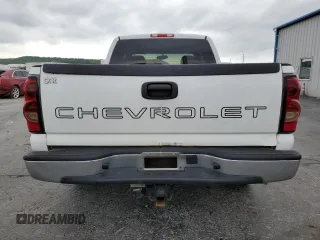 2005 Chevrolet Silverado 1500 LS z VIN 2GCEC19T551358173, wystawiony jako Copart lot #54728615 z przebiegiem 177 799 mil mil oraz Szkoda całkowita • Salvage title. Historia ofert i sprzedaży dostępna na DreamBid. Obrazek 6.