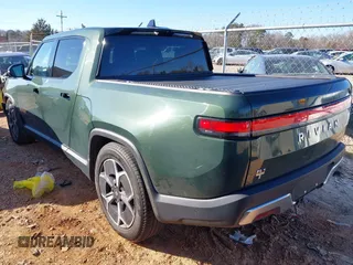 2022 Rivian R1T Adventure Package with VIN 7FCTGAAA2NN006098, listed as a IAAI auction lot 41172815 with 1 mi miles. Bid and sale history available at carsss.com. Image 3.