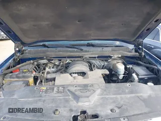 2015 Chevrolet Silverado 1500 LT with VIN 1GCRCREC2FZ297041, listed as a IAAI auction lot 41563446 with 186,163 mi miles. Bid and sale history available at carsss.com. Image 10.
