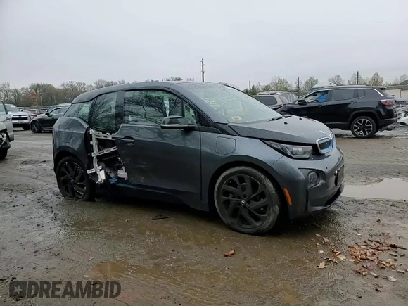 2017 BMW i3 z VIN WBY1Z8C38HV890419, wystawiony jako Copart lot #52199865 z przebiegiem Nie podano mil oraz Szkody całkowita. Historia ofert i sprzedaży dostępna na DreamBid. Obrazek 10.