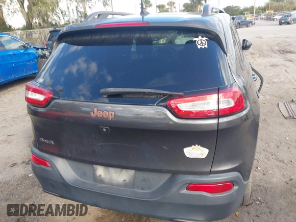 2017 Jeep Cherokee Latitude z VIN 1C4PJMCB6HW556953, wystawiony jako IAAI lot #41177500 z przebiegiem 188 878 mil mil oraz . Historia ofert i sprzedaży dostępna na DreamBid. Obrazek 16.