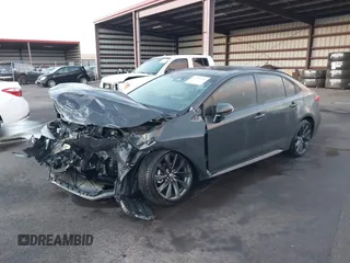 2024 Toyota Corolla SE z VIN JTDP4MCE9R3522624, wystawiony jako IAAI lot #40741101 z przebiegiem 4231 mil mil oraz . Historia ofert i sprzedaży dostępna na DreamBid. Obrazek 2.