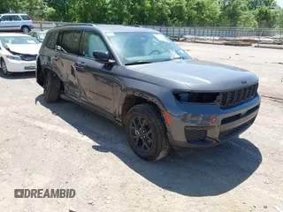 2024 Jeep Grand Cherokee Laredo z VIN 1C4RJKAG5R8558274, wystawiony jako IAAI lot #42326836 z przebiegiem 22 217 mil mil oraz . Historia ofert i sprzedaży dostępna na DreamBid. Obrazek 1.