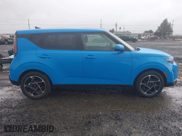 2023 Kia Soul EX with VIN KNDJ33AU3P7202606, listed as a IAAI auction lot 41637551 with 40,677 mi miles. Bid and sale history available at carsss.com. Image 13.