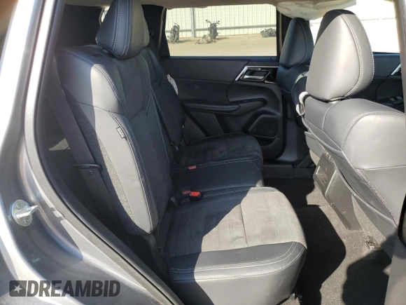 2024 Mitsubishi Outlander SE z VIN JA4J3VA83RZ009047, wystawiony jako Copart lot #54127475 z przebiegiem 38 429 mil mil oraz Szkoda całkowita • Salvage title. Historia ofert i sprzedaży dostępna na DreamBid. Obrazek 10.