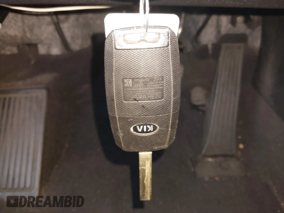 2018 Kia Sorento LX with VIN 5XYPG4A59JG368796, listed as a IAAI auction lot 41321385 with 78,308 mi miles and . Bid and sale history available at DreamBid. Image 11.