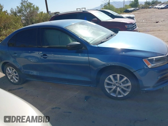 2015 Volkswagen Jetta SE with VIN 3VWD17AJ5FM257947, listed as a IAAI auction lot 42288711 with 139,800 mi miles and . Bid and sale history available at DreamBid. Image 12.