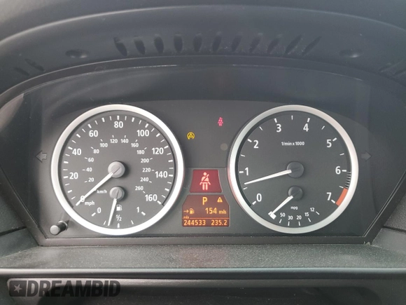 2005 BMW 5 Series 530i with VIN WBANA73585CR60267, listed as a Copart auction lot 47089185 with 244,533 mi miles and Clean Title. Bid and sale history available at DreamBid. Image 9.