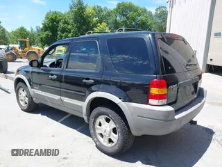 2002 Ford Escape XLT Choice with VIN 1FMYU04112KB52866, listed as a IAAI auction lot 42758848 with 169,292 mi miles and . Bid and sale history available at DreamBid. Image 3.