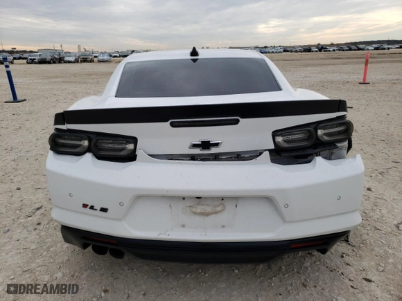 2022 Chevrolet Camaro 2SS with VIN 1G1FH1R70N0135181, listed as a Copart auction lot 88939435 with 24,089 mi miles and Clean Title. Bid and sale history available at carsss.com. Image 6.